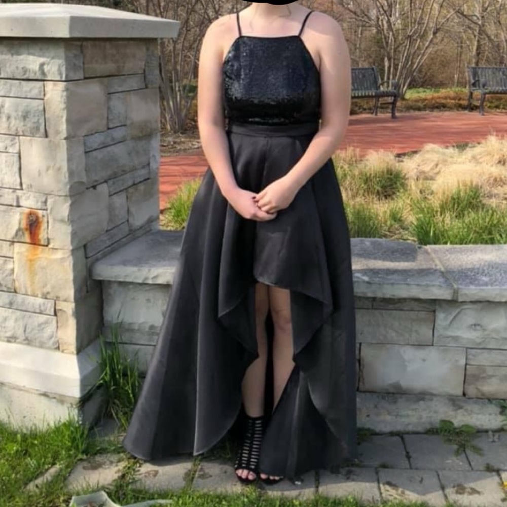 Maniju prom dress